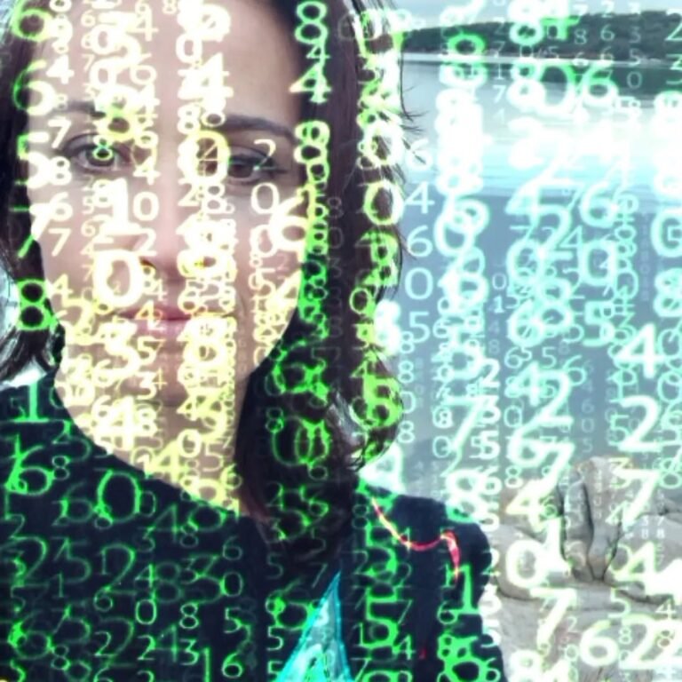 Instagram post from lisafrassi_official. This post is in position 2.